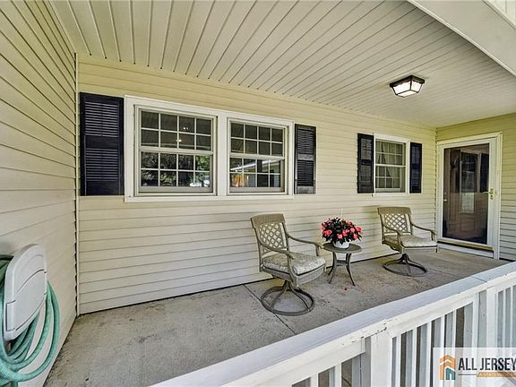 3rd image of 54 Stockton Dr