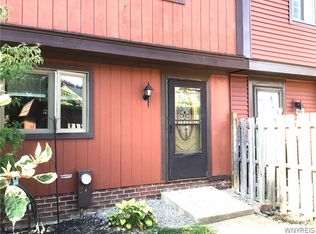 1217 Peppertree Dr, Derby, NY 14047