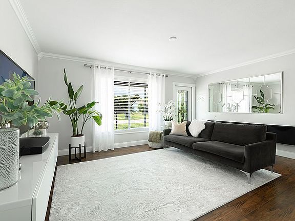 4th image of 4341 Maraldo Ave