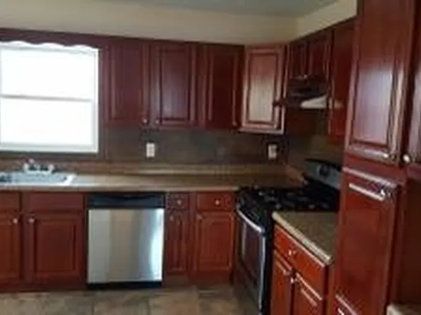 (undisclosed Address), Yonkers, NY 10701