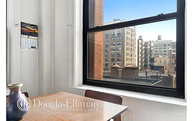 Sold by Douglas Elliman | media 18