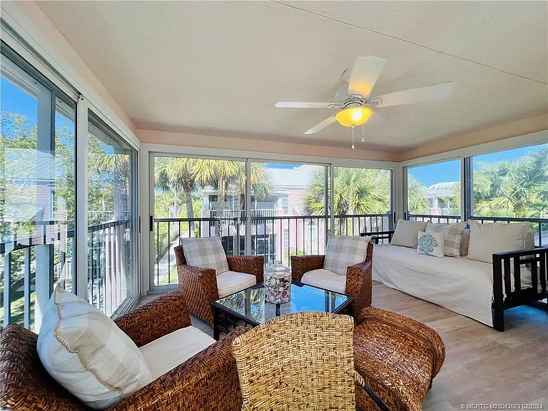 411 NE Plantation Rd #526 — Photo 34