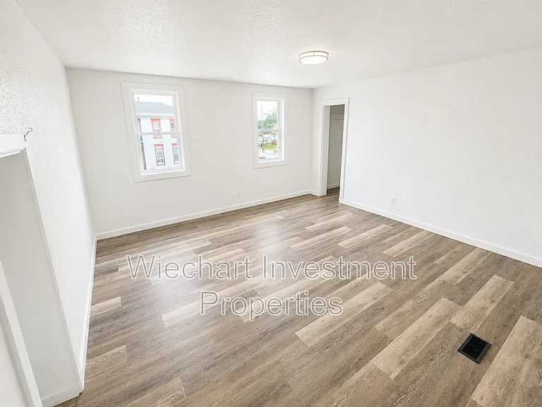 618 W Wayne St — Photo 6