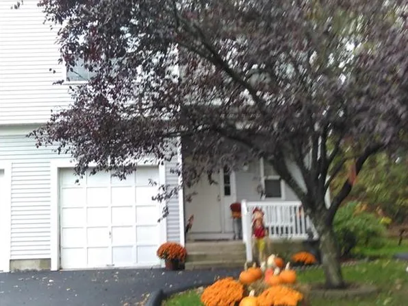 1474 Iroquois St, Shrub Oak, NY 10547