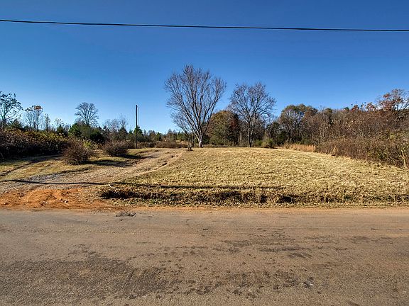 2nd image of 548 County Road 804