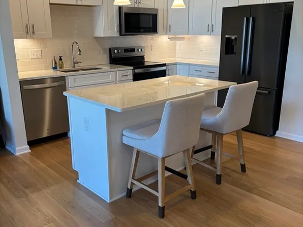3 Peters Farm Way #210, Westborough, MA 01581