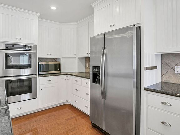 5th image of 1338 Missouri St