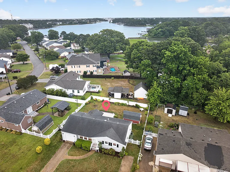 8516 Halprin Dr — Photo 25