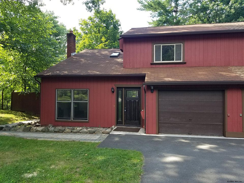 1st image of 7A Woodcliffe Dr #A