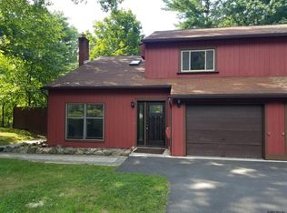 7A Woodcliffe Dr #A, Clifton Park, NY 12065