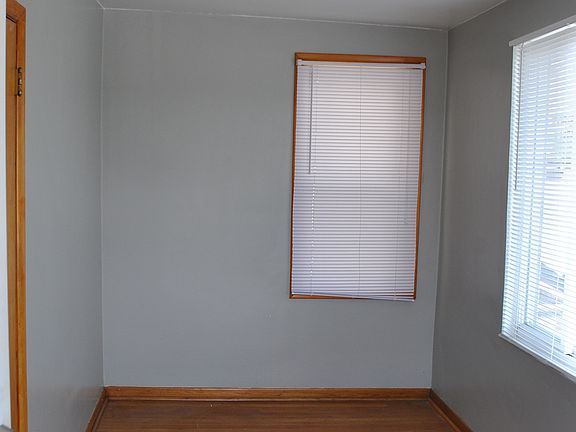 Entry Way/Sunroom