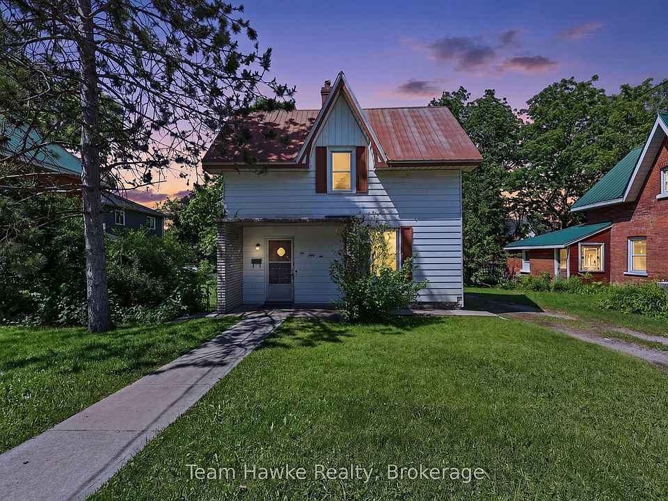 1st image of 256 Manly St