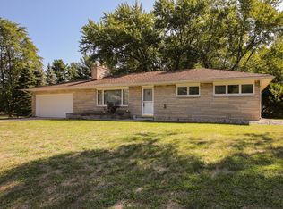 243 Beaumont Dr, Battle Creek, MI 49014