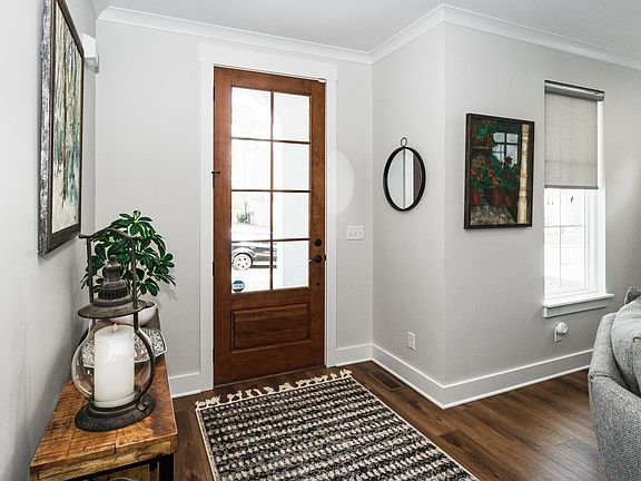 4th image of 1760 Oakvale Dr
