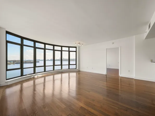 8100 River Road image 5 of 17