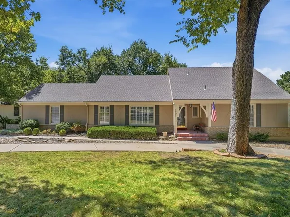 7507 W 101st Ter, Overland Park, KS 66212