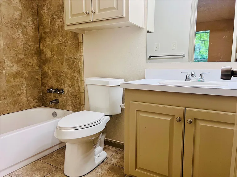 11530 Herald Square Dr — Photo 7