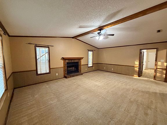 3rd image of 8 Brentwood Pl