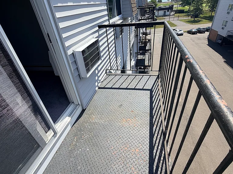115 Short Beach Rd #307 — Photo 24
