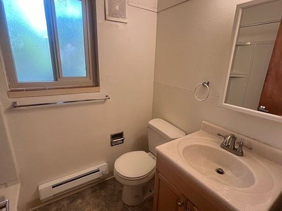 3rd image of 3615-3621 NE 73rd Pl #6