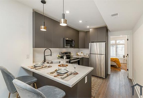 3rd image of 1512 N 26th St #3