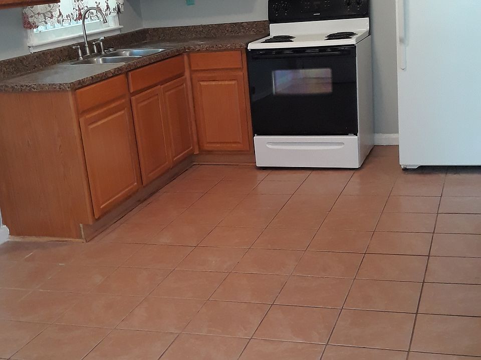 2nd image of 1685 San Gabriel Ave