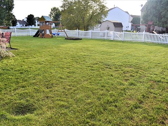 2nd image of 5854 Pennekamp Dr