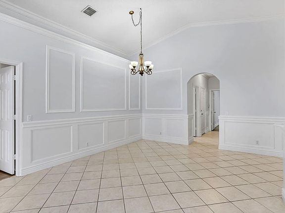 5th image of 7607 Colony Lake Dr