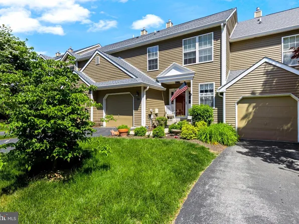 116 Weybridge Dr, Malvern, PA 19355