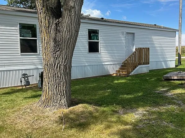 5900 Osage Rd Lot 12, Waterloo, IA 50703