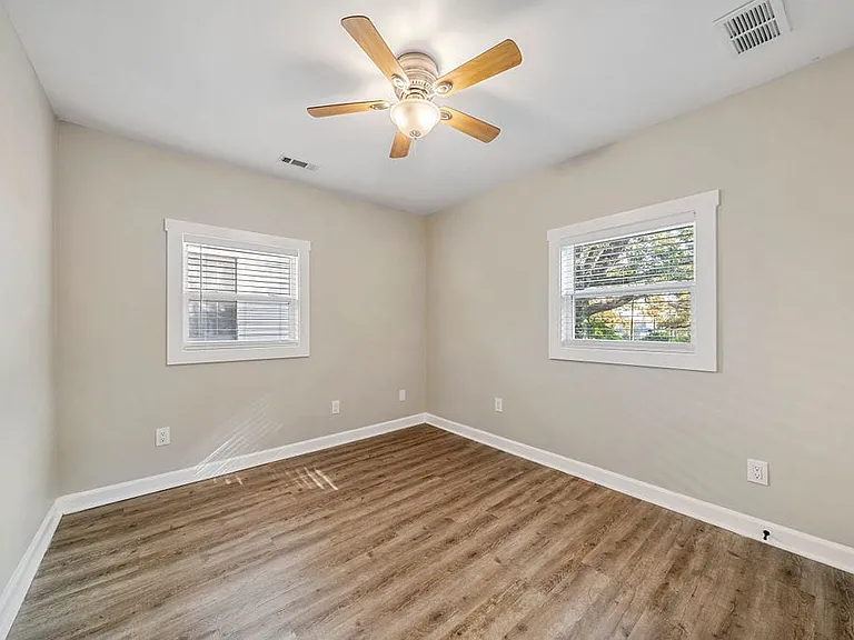 600 Frasier St SE — Photo 9