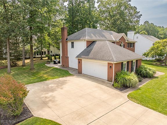 2nd image of 551 Chancellor Cir
