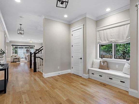4th image of 1346 S Gaylord St