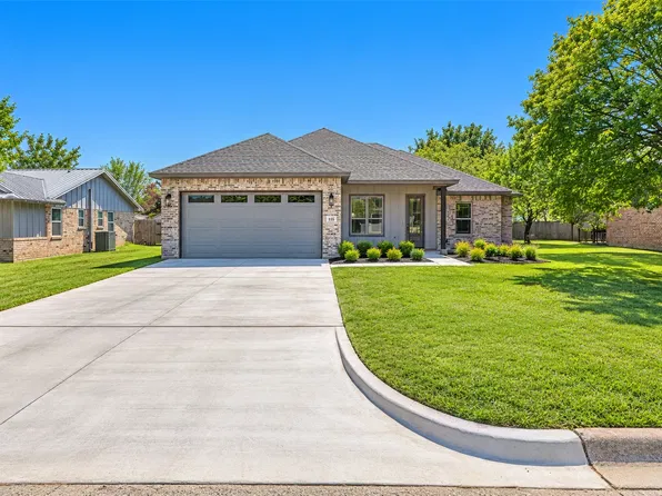 115 Wheeler St, Glen Rose, TX 76043