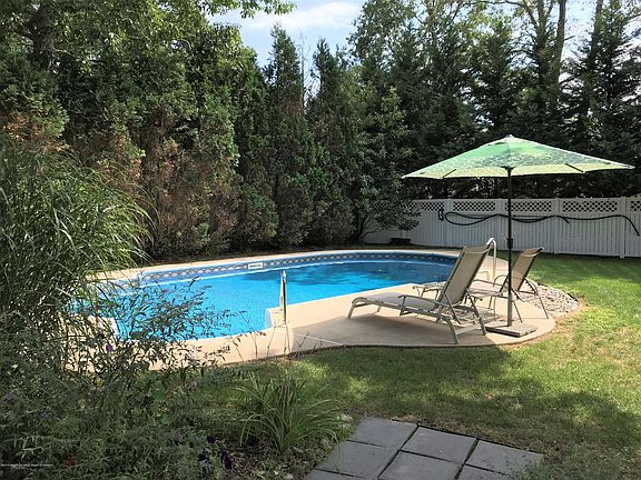 2nd image of 2032 Brookewood Dr