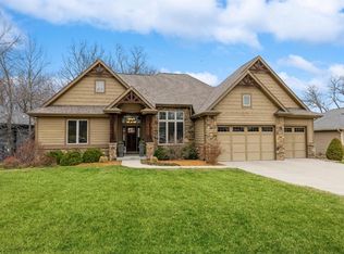 6227 Enclave Cir, Johnston, IA 50131