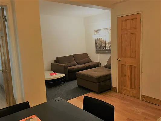 Rented by New York Cosmopolitan Realty | media 18
