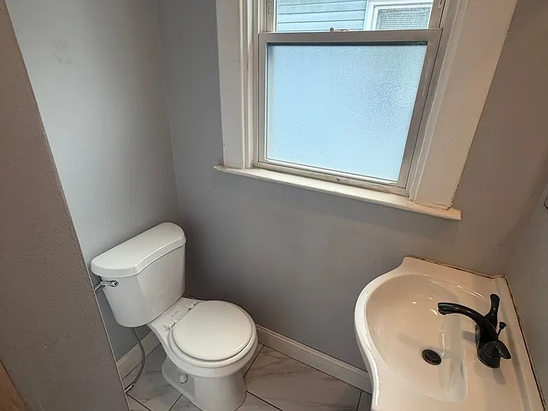 825 Myrtle Avenue — Photo 9