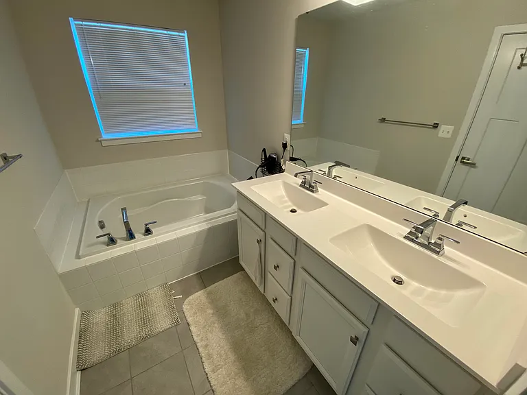 615 Judy Way — Photo 7