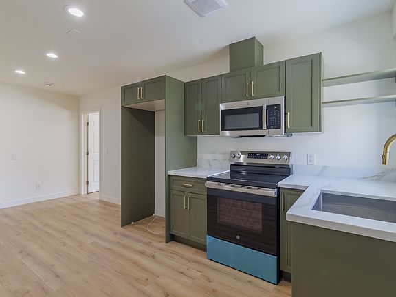 2nd image of 7445 Whitewood Dr #3