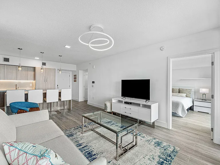 111 SE 1st Ave #406 — Photo 12
