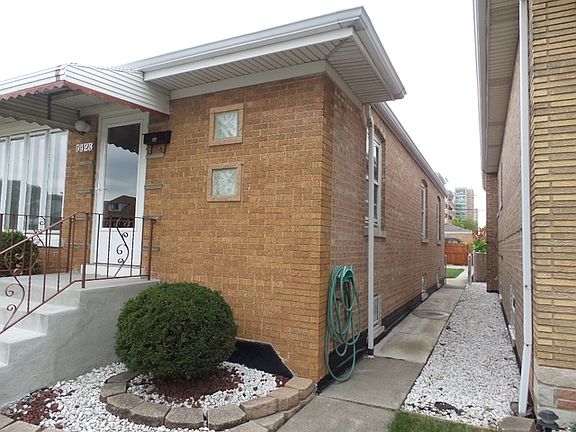 2nd image of 5423 S Latrobe Ave