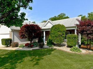 19 Winding Oaks Cir, O'Fallon, MO 63366
