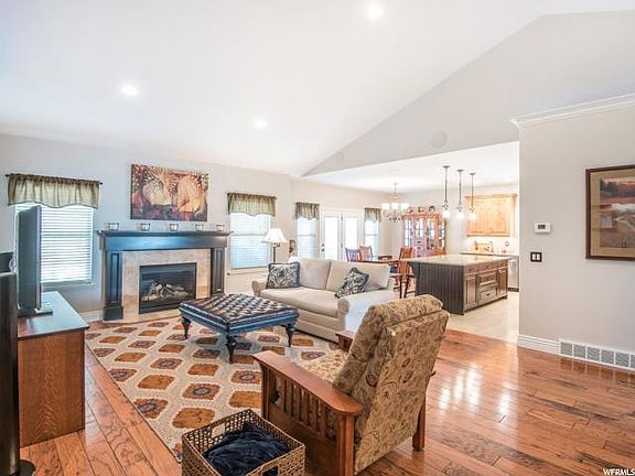 4th image of 4158 W Park Hollow Ln