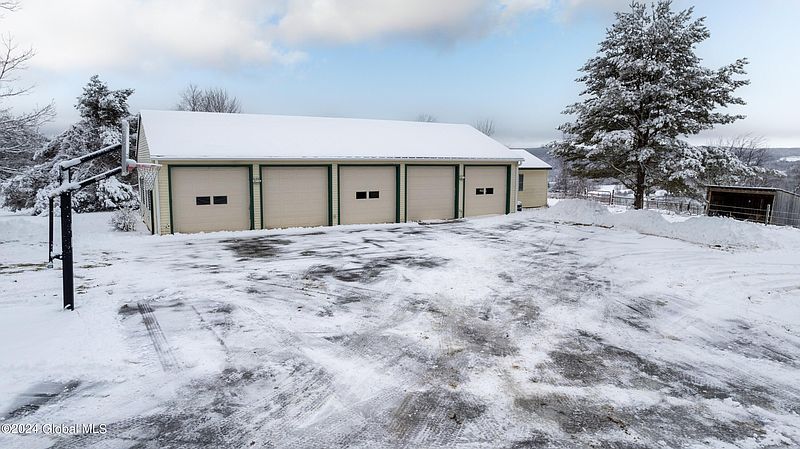 3rd image of 1233 County Rd 54