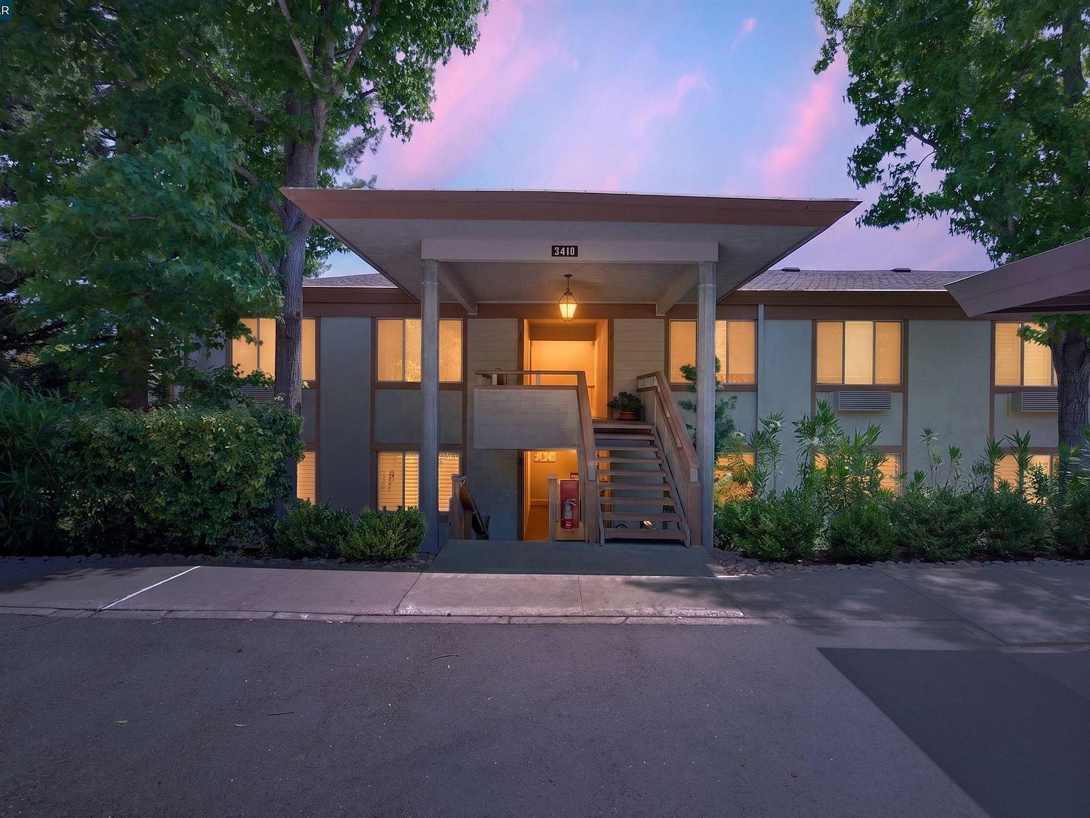 3410 Tice Creek Dr APT 2
