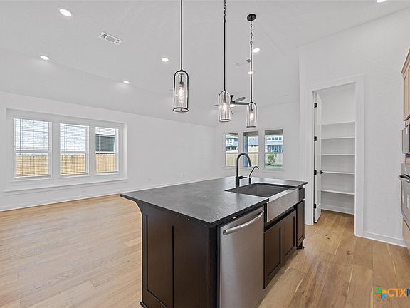 2nd image of 516 Gerona Ct