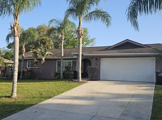 962 Dupont St NE, Palm Bay, FL 32907