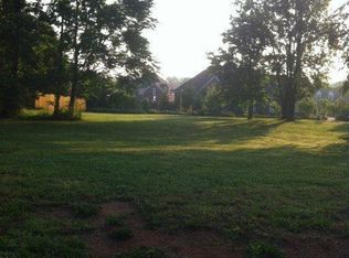 2411 Rockingham Dr, Maryville, TN 37803