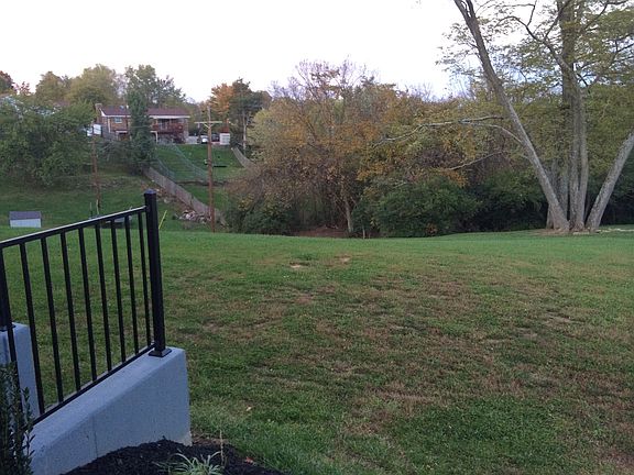 2nd image of 3714 Parkview Dr
